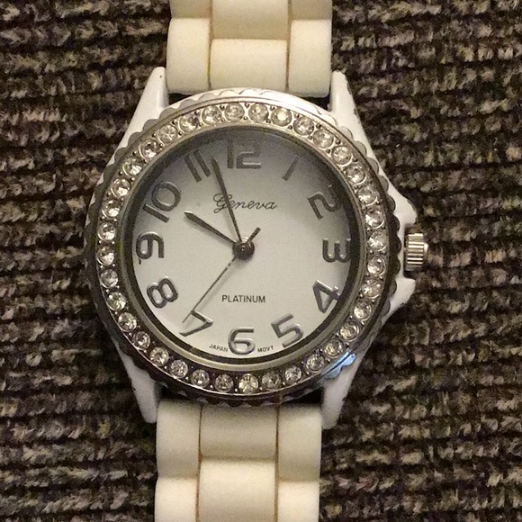 Watch - Picture 3 of 6